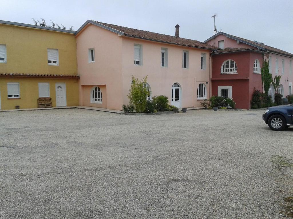 Hotel Castel D'Olmes Tabre Exterior photo